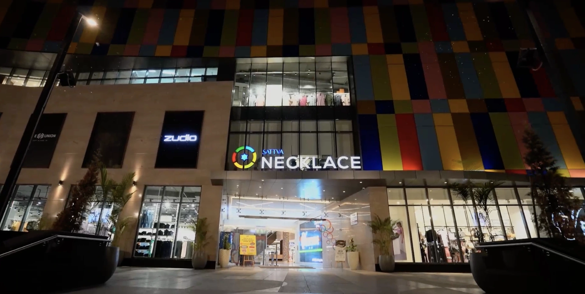 Necklace Mall